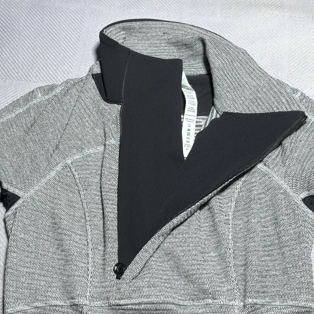 Lululemon Base‎ Runner 1/2 Zip Size 2 Performance Rulu Fabric Mini Check Heather
